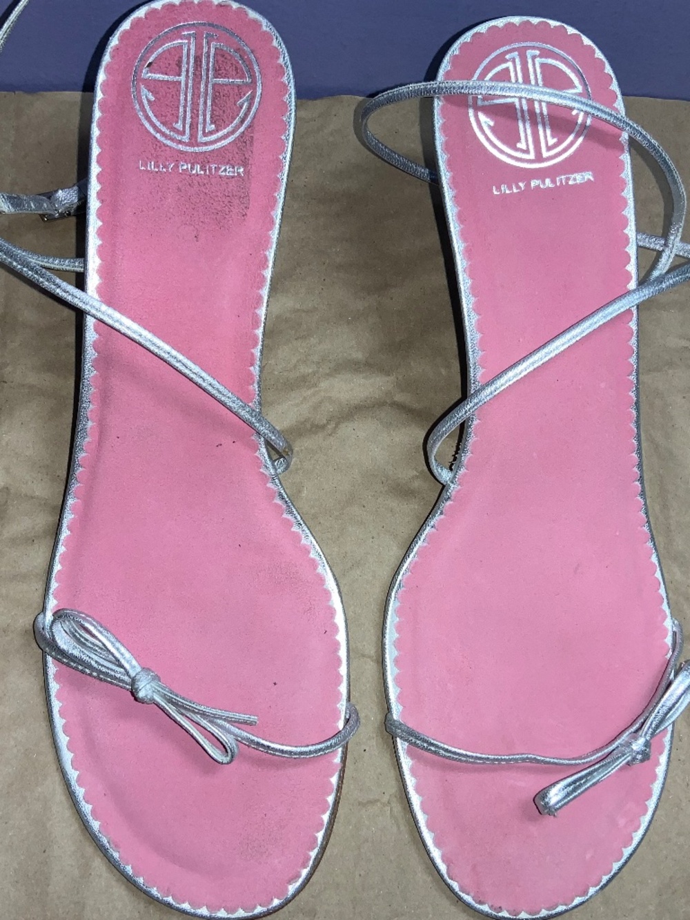 Lilly Pulitzer Silver Strappy Heeled Sandals Bow Details Size 9M